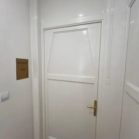 Hidden Gem Next Synagouge - B *