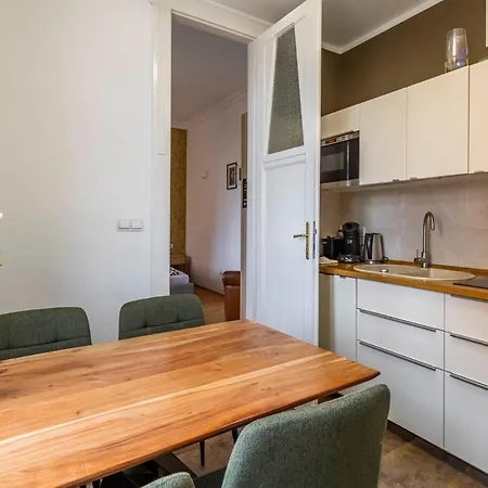 Hidden Gem Next Synagouge - B Apartament